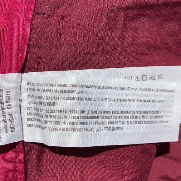 Abercrombie & Fitch Women’s Burgundy Low Rise Shorts 2/26W - Picture 6 of 7